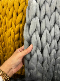 Harmaa jättineuleviltti, 120 x 150cm