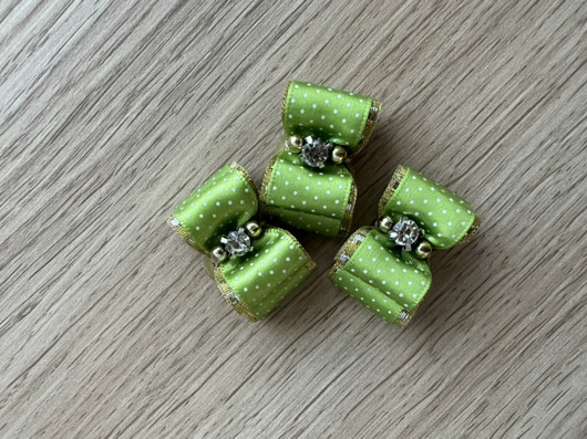 TÄRKÄTTY ISO RUSETTI