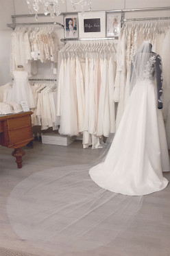 Huntu 300cm leikattu reuna, vaalea ivory