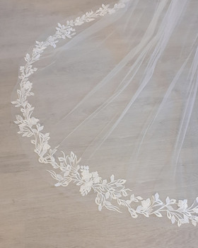 Leaves huntu 250cm pitsireuna, vaalea ivory