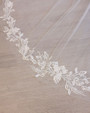 Leaves huntu 250cm pitsireuna, vaalea ivory