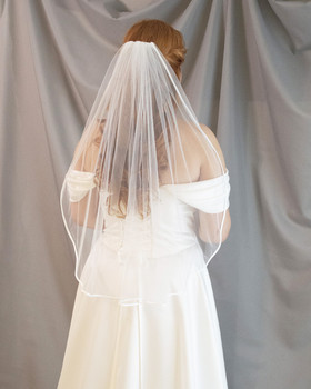 Huntu satiinireuna 75cm, vaalea ivory