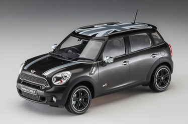 Mini Cooper S Countryman ALL4 'Black Jack'