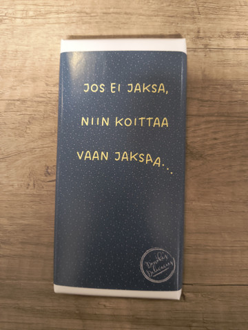 Maitosuklaa 100g  Jos ei jaksa, niin koittaa vaan jaksaa...