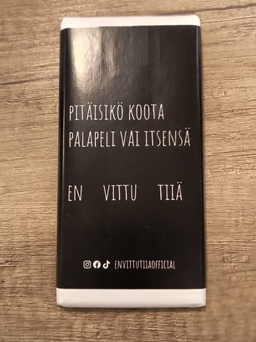 Maitosuklaa 100g Pitäsikö koota palapeli 