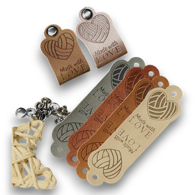 Käsityömerkki Made with Love, nepparikiinnitys