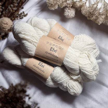 Suloisen pehmeä Vuonue Elvi Alpakkalanka, 100g / 400 m