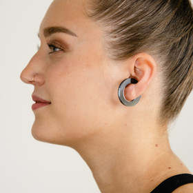 EARBIT earrings CARBON | M