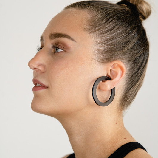 EARBIT earrings CARBON | L