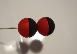 Polarishelmi punainen matta puolipallo 12 mm (2/pss)