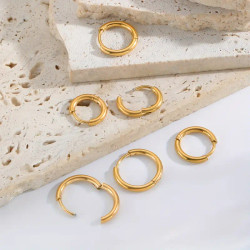 Korvakorurengas 12 mm kullan värinen ruostumaton teräs (1 pari)
