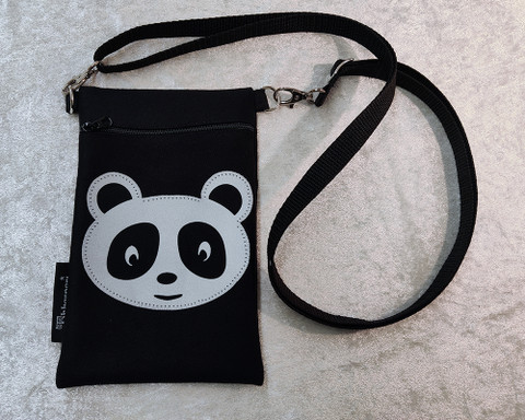 Heijastava kännykkäpussi Panda