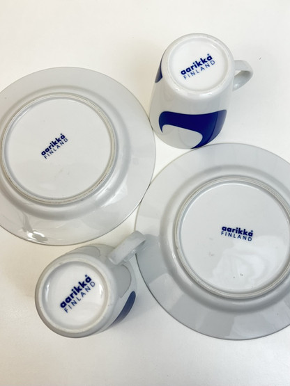 G81 Aarikka kahvimukit ja pullalautaset