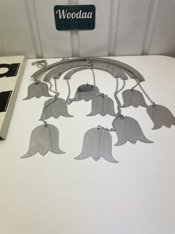 M148 Aarikka Morsiuskello mobile