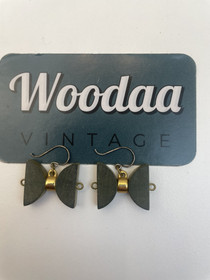 E472  Aarikka rusetti korvakorut