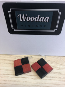 E132 Aarikkas Piazza earrings