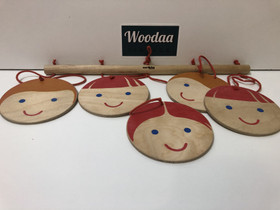 I53 Aarikka vauvan lelu