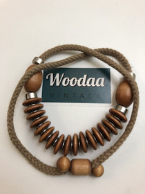 K214 Aarikan Kehäkukka kaulakoru