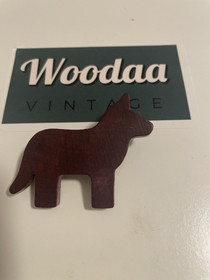 B307 Koira rintaneula