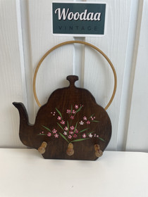 V83 Hotpot holder coat rack