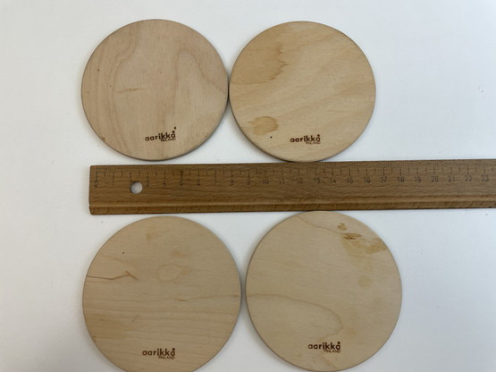 O57 Aarikka apple coasters 4 pcs