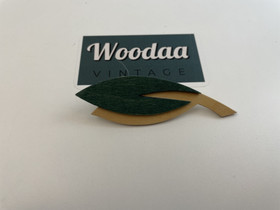 B329 Aarikka brooch leaf