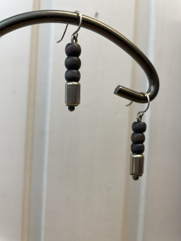 E399 Aarikkas earrings