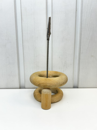 V132 Aarikkas Notepad holder