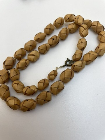 K485 old necklace, birchbark