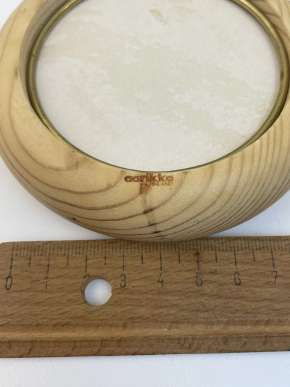 V136 Aarikkas photo frame