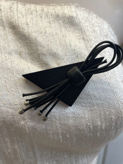 B445 Aarikka brooch, Svenja