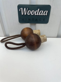 Q33 Aarikan korkit 2 kpl