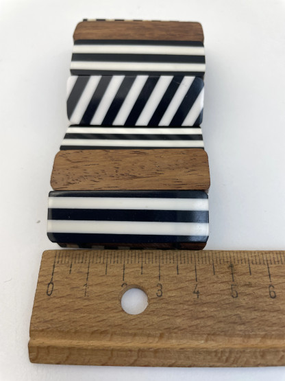 P143 Marimekko Bracelet, Rastila