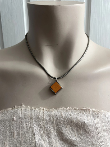 K567 Aarikka kaulakoru