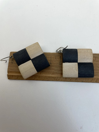 E458 Aarikkas Piazza earrings