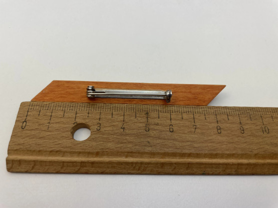 B401 Aarikka brooch, City