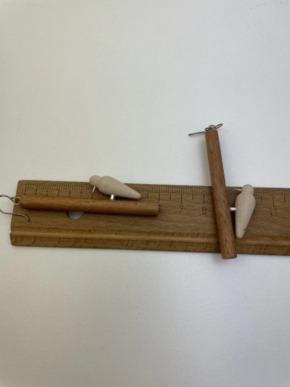 E409 Aarikkas bird earrings