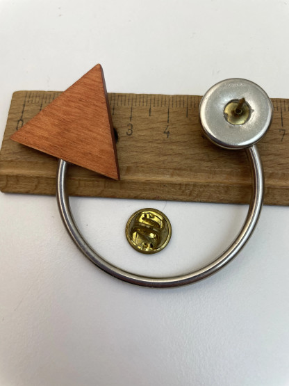 B448 Aarikka Kiemura pin 