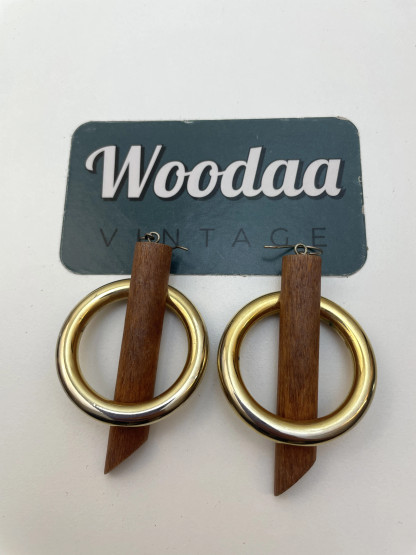 E411 Aarikkas earrings