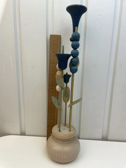 F356 Aarikka Tuliainen flower arrangement