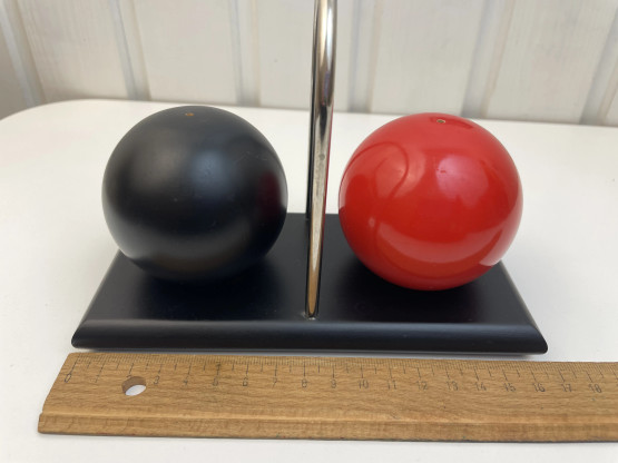 S47 Aarikka salt and peppar shakers