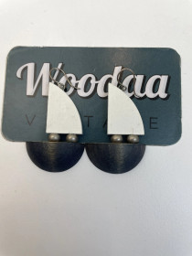 E484 Aarikka purjevene korvakorut