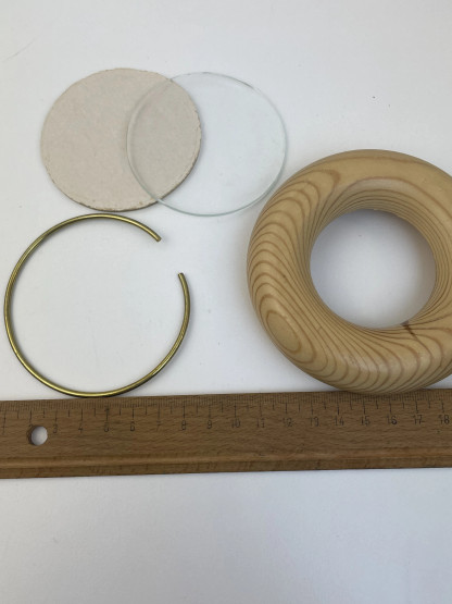 V136 Aarikkas photo frame