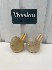 N221 Aarikka Peukaloinen lintu