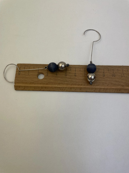 E434 Aarikkas earrings