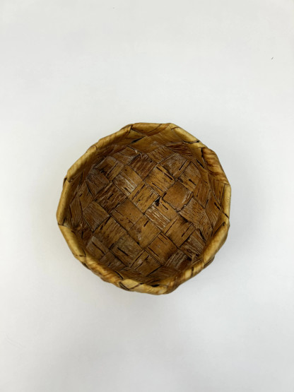V119 birchbark basket