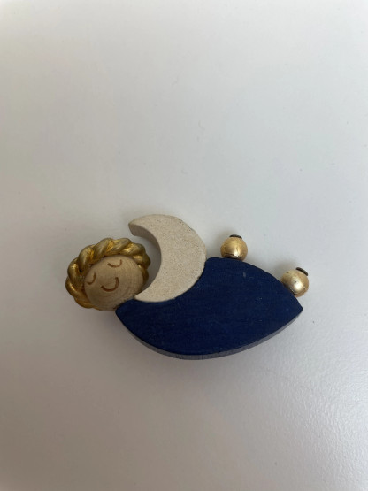 B426 Aarikka Valontuoja Brooch