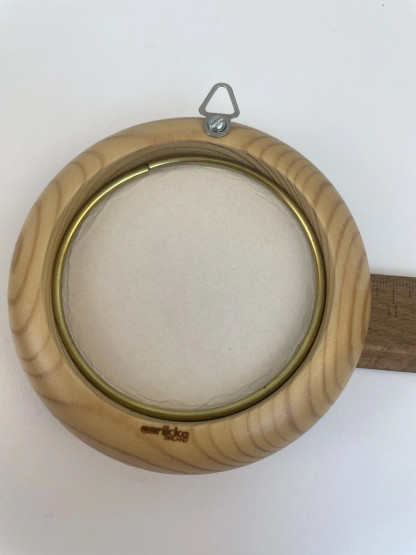 V130 Aarikkas photo frame