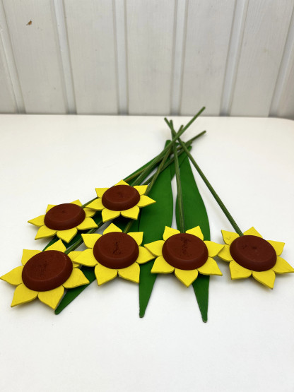 F352 Johan Puu Sunflowers