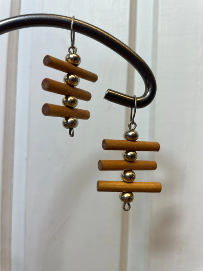 E395 Aarikkas earrings